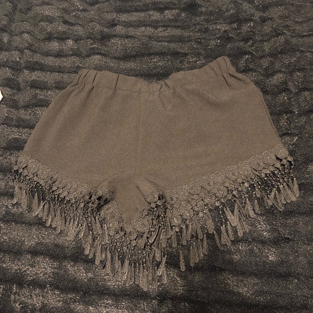 Fringe shorts